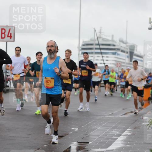 13.09.2026 - Kiel Lauf Andreas Tolksdorf http://msf.ph/oto/10400604 13.09.2026 10:58:23 Kiellinie 10341, 4, 38, 9071, 12769, 11508, 83 meine-sportfotos.de