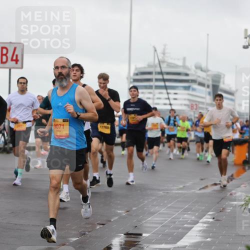 13.09.2026 - Kiel Lauf Andreas Tolksdorf http://msf.ph/oto/10400609 13.09.2026 10:58:23 Kiellinie 10341, 4, 2931, 38, 9071, 12769, 7003 meine-sportfotos.de