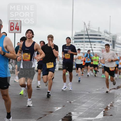 13.09.2026 - Kiel Lauf Andreas Tolksdorf http://msf.ph/oto/10400614 13.09.2026 10:58:24 Kiellinie 4, 39, 9071, 38, 2228, 12769, 11508, 3, 6725, 7003 meine-sportfotos.de
