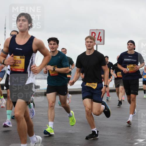 13.09.2026 - Kiel Lauf Andreas Tolksdorf http://msf.ph/oto/10400645 13.09.2026 10:58:25 Kiellinie 9368, 8501, 7, 3975, 228, 34, 12769, 11508, 2993 meine-sportfotos.de