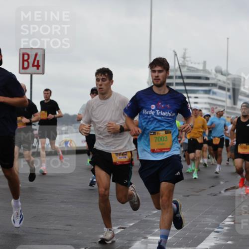 13.09.2026 - Kiel Lauf Andreas Tolksdorf http://msf.ph/oto/10400656 13.09.2026 10:58:26 Kiellinie 11508, 4, 6725, 38, 7003, 1745 meine-sportfotos.de