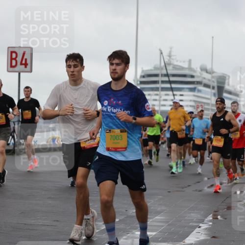 13.09.2026 - Kiel Lauf Andreas Tolksdorf http://msf.ph/oto/10400661 13.09.2026 10:58:27 Kiellinie 39, 115, 8882, 4, 139, 7003, 1745, 7004 meine-sportfotos.de