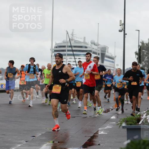 13.09.2026 - Kiel Lauf Andreas Tolksdorf http://msf.ph/oto/10400679 13.09.2026 10:58:28 Kiellinie 39, 993, 4, 8308, 11109, 39, 1745, 7004, 2817, 5266, 9419 meine-sportfotos.de