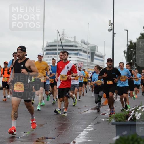 13.09.2026 - Kiel Lauf Andreas Tolksdorf http://msf.ph/oto/10400693 13.09.2026 10:58:28 Kiellinie 4, 4590, 39, 1745, 6150, 7004, 2523, 5266, 9419 meine-sportfotos.de