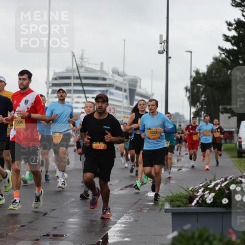 13.09.2026 - Kiel Lauf Andreas Tolksdorf http://msf.ph/oto/10400710 13.09.2026 10:58:29 Kiellinie 8308, 3, 2817, 7004, 11109, 9419, 83, 2523 meine-sportfotos.de