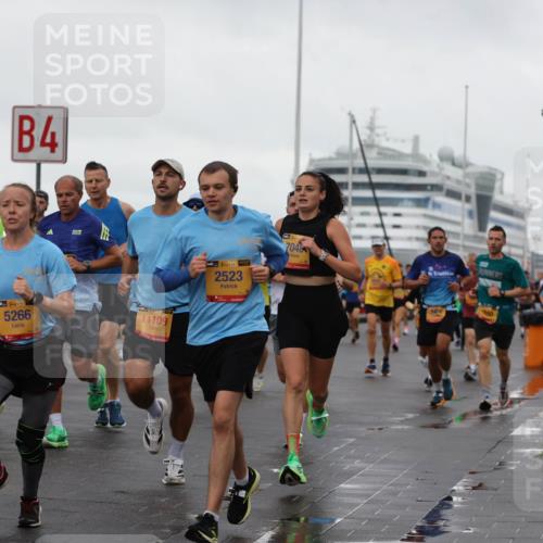 13.09.2026 - Kiel Lauf Andreas Tolksdorf http://msf.ph/oto/10400749 13.09.2026 10:58:31 Kiellinie 13, 4, 9350, 4, 6150, 38, 5266, 11109, 2523, 704, 8454, 650 meine-sportfotos.de