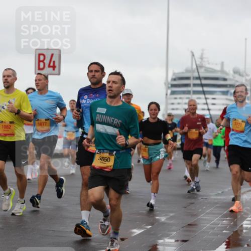 13.09.2026 - Kiel Lauf Andreas Tolksdorf http://msf.ph/oto/10400816 13.09.2026 10:58:35 Kiellinie 4, 38, 9600, 1, 35, 1082, 1077, 3650, 792, 12239, 3771 meine-sportfotos.de