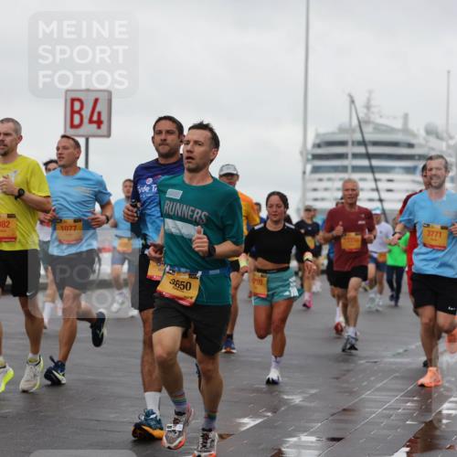 13.09.2026 - Kiel Lauf Andreas Tolksdorf http://msf.ph/oto/10400817 13.09.2026 10:58:35 Kiellinie 9600, 4, 39, 1082, 1077, 38, 3650, 792, 3771 meine-sportfotos.de