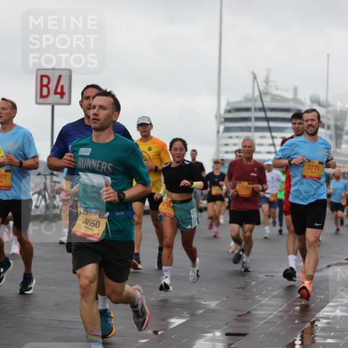 13.09.2026 - Kiel Lauf Andreas Tolksdorf http://msf.ph/oto/10400822 13.09.2026 10:58:35 Kiellinie 4, 39, 1082, 1077, 08, 3650, 12235, 3771, 4813 meine-sportfotos.de