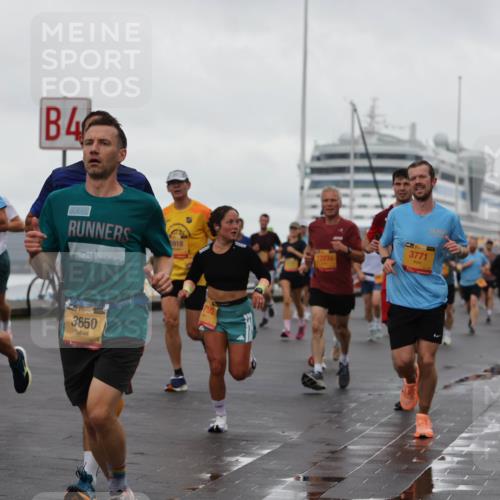 13.09.2026 - Kiel Lauf Andreas Tolksdorf http://msf.ph/oto/10400827 13.09.2026 10:58:35 Kiellinie 38, 1082, 77, 4, 5918, 38, 3650, 792, 3771, 12235 meine-sportfotos.de