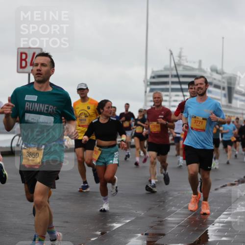 13.09.2026 - Kiel Lauf Andreas Tolksdorf http://msf.ph/oto/10400828 13.09.2026 10:58:35 Kiellinie 38, 1082, 5918, 1, 38, 3650, 792, 12235, 3771, 813 meine-sportfotos.de