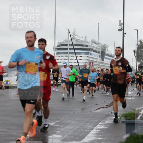 13.09.2026 - Kiel Lauf Andreas Tolksdorf http://msf.ph/oto/10400841 13.09.2026 10:58:36 Kiellinie 4, 3771, 2734, 3, 100 meine-sportfotos.de