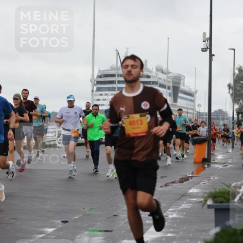 13.09.2026 - Kiel Lauf Andreas Tolksdorf http://msf.ph/oto/10400871 13.09.2026 10:58:38 Kiellinie 4, 72, 9, 1465, 4813, 100 meine-sportfotos.de