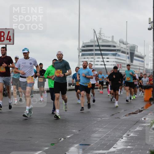 13.09.2026 - Kiel Lauf Andreas Tolksdorf http://msf.ph/oto/10400889 13.09.2026 10:58:39 Kiellinie 4, 3648, 2629, 3, 1627 meine-sportfotos.de