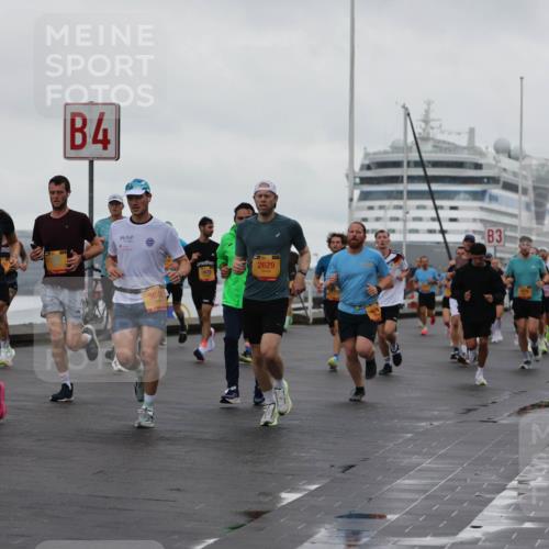 13.09.2026 - Kiel Lauf Andreas Tolksdorf http://msf.ph/oto/10400894 13.09.2026 10:58:40 Kiellinie 5746, 5301, 4, 3648, 2629, 3 meine-sportfotos.de