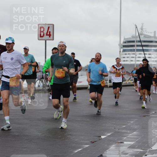 13.09.2026 - Kiel Lauf Andreas Tolksdorf http://msf.ph/oto/10400896 13.09.2026 10:58:41 Kiellinie 111, 39, 3648, 4, 2629, 3, 7570 meine-sportfotos.de