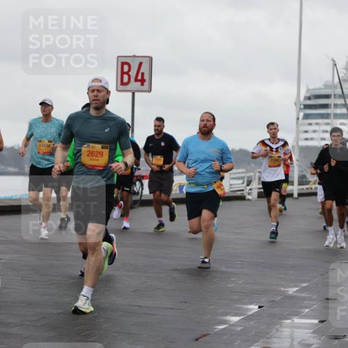 13.09.2026 - Kiel Lauf Andreas Tolksdorf http://msf.ph/oto/10400911 13.09.2026 10:58:41 Kiellinie 3648, 4, 11334, 39, 2629, 1145, 7570 meine-sportfotos.de