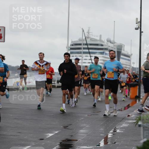 13.09.2026 - Kiel Lauf Andreas Tolksdorf http://msf.ph/oto/10400922 13.09.2026 10:58:42 Kiellinie 4, 3673, 735, 1627, 1145, 4749, 7570 meine-sportfotos.de