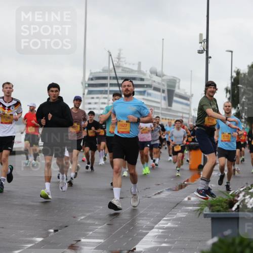 13.09.2026 - Kiel Lauf Andreas Tolksdorf http://msf.ph/oto/10400933 13.09.2026 10:58:43 Kiellinie 4, 1145, 3921, 1627, 4730, 4749 meine-sportfotos.de