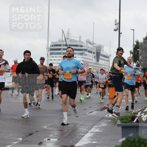 13.09.2026 - Kiel Lauf Andreas Tolksdorf http://msf.ph/oto/10400935 13.09.2026 10:58:43 Kiellinie 4, 1145, 1627, 3, 4749 meine-sportfotos.de