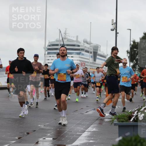 13.09.2026 - Kiel Lauf Andreas Tolksdorf http://msf.ph/oto/10400939 13.09.2026 10:58:43 Kiellinie 4, 1145, 1627, 3, 4749 meine-sportfotos.de