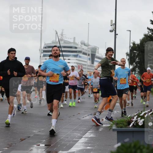 13.09.2026 - Kiel Lauf Andreas Tolksdorf http://msf.ph/oto/10400943 13.09.2026 10:58:43 Kiellinie 4, 1145, 3921, 1627, 3, 4749 meine-sportfotos.de
