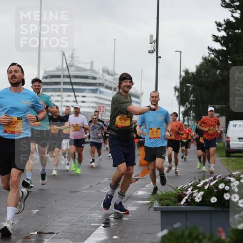 13.09.2026 - Kiel Lauf Andreas Tolksdorf http://msf.ph/oto/10400950 13.09.2026 10:58:44 Kiellinie 38, 1627, 3, 39, 4730, 4749 meine-sportfotos.de