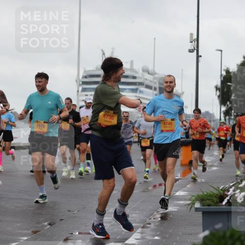 13.09.2026 - Kiel Lauf Andreas Tolksdorf http://msf.ph/oto/10400971 13.09.2026 10:58:45 Kiellinie 4, 27, 38, 7570, 4, 39, 4730, 4749, 11794 meine-sportfotos.de