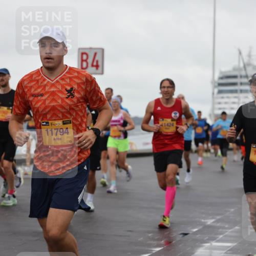 13.09.2026 - Kiel Lauf Andreas Tolksdorf http://msf.ph/oto/10401011 13.09.2026 10:58:50 Kiellinie 4, 1, 48, 11794, 41424, 10151 meine-sportfotos.de