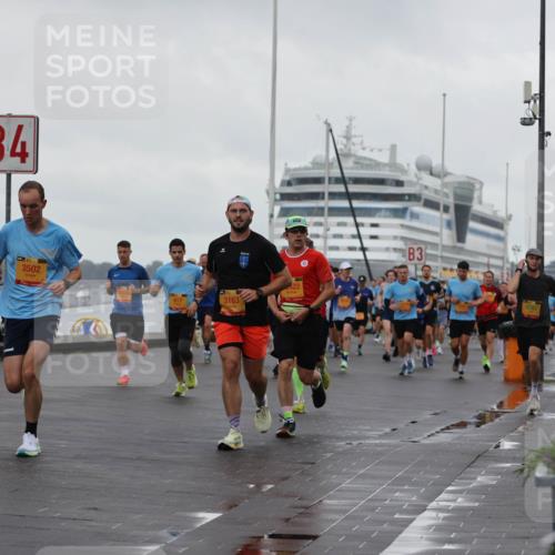 13.09.2026 - Kiel Lauf Andreas Tolksdorf http://msf.ph/oto/10401035 13.09.2026 10:58:52 Kiellinie 4, 3502, 3163, 22, 3 meine-sportfotos.de