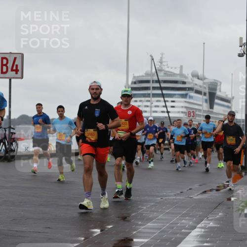 13.09.2026 - Kiel Lauf Andreas Tolksdorf http://msf.ph/oto/10401050 13.09.2026 10:58:53 Kiellinie 1, 35, 3502, 4, 10039, 3163, 422, 3, 4290, 11812 meine-sportfotos.de
