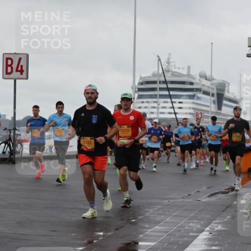 13.09.2026 - Kiel Lauf Andreas Tolksdorf http://msf.ph/oto/10401054 13.09.2026 10:58:53 Kiellinie 3502, 4, 817, 10039, 3163, 12422, 3, 4290, 11812 meine-sportfotos.de