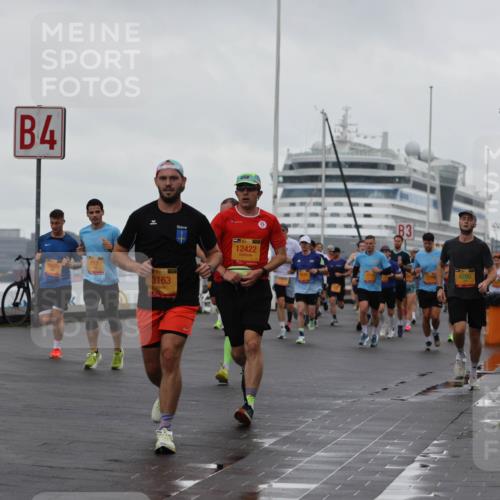 13.09.2026 - Kiel Lauf Andreas Tolksdorf http://msf.ph/oto/10401062 13.09.2026 10:58:53 Kiellinie 3502, 4, 10039, 817, 39, 3163, 12422, 3, 4290 meine-sportfotos.de