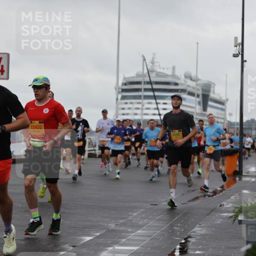 13.09.2026 - Kiel Lauf Andreas Tolksdorf http://msf.ph/oto/10401075 13.09.2026 10:58:54 Kiellinie 38, 3163, 39, 12422, 4290, 11812 meine-sportfotos.de