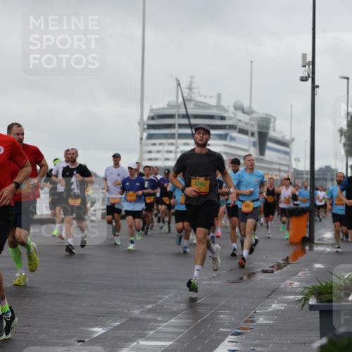 13.09.2026 - Kiel Lauf Andreas Tolksdorf http://msf.ph/oto/10401083 13.09.2026 10:58:55 Kiellinie 38, 12422, 0, 4290, 11812 meine-sportfotos.de