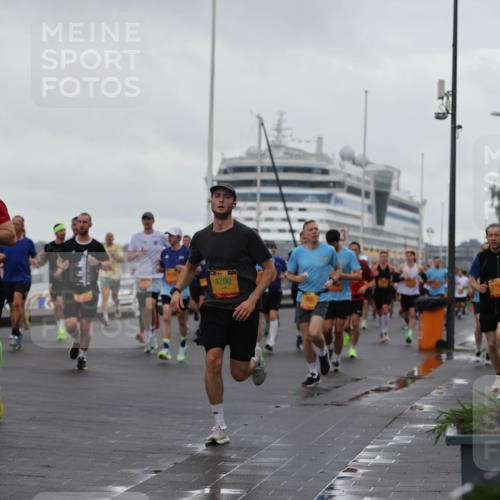 13.09.2026 - Kiel Lauf Andreas Tolksdorf http://msf.ph/oto/10401096 13.09.2026 10:58:55 Kiellinie 4, 39, 4290, 11812, 72 meine-sportfotos.de