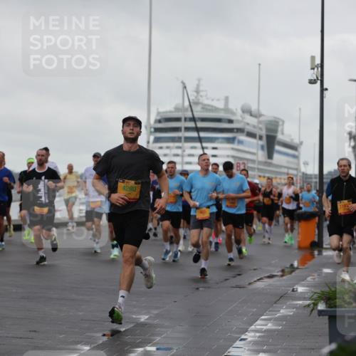 13.09.2026 - Kiel Lauf Andreas Tolksdorf http://msf.ph/oto/10401102 13.09.2026 10:58:55 Kiellinie 4, 39, 39, 4290, 500, 118, 2 meine-sportfotos.de