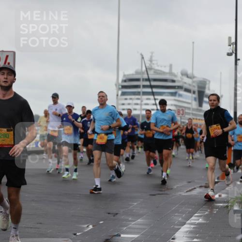 13.09.2026 - Kiel Lauf Andreas Tolksdorf http://msf.ph/oto/10401118 13.09.2026 10:58:56 Kiellinie 4290, 505, 3, 11912 meine-sportfotos.de