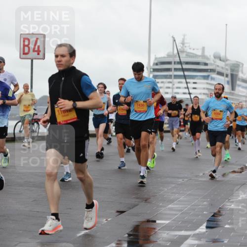13.09.2026 - Kiel Lauf Andreas Tolksdorf http://msf.ph/oto/10401140 13.09.2026 10:58:58 Kiellinie 505, 1, 35, 6630, 4, 639, 7436, 6084 meine-sportfotos.de