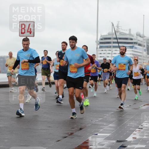 13.09.2026 - Kiel Lauf Andreas Tolksdorf http://msf.ph/oto/10401154 13.09.2026 10:58:59 Kiellinie 11, 4, 1276, 7436, 6084 meine-sportfotos.de
