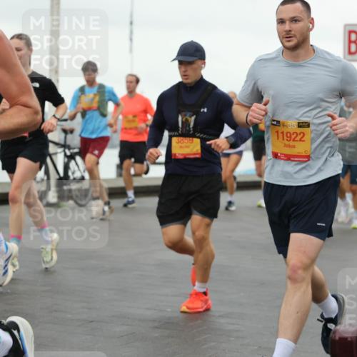 13.09.2026 - Kiel Lauf Andreas Tolksdorf http://msf.ph/oto/10401268 13.09.2026 10:59:24 Kiellinie 3859, 38, 11922, 4 meine-sportfotos.de