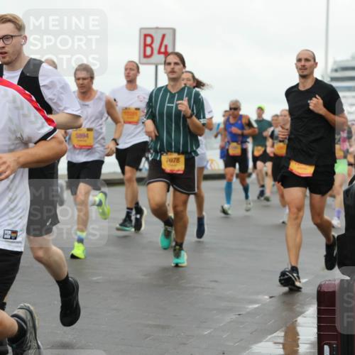 13.09.2026 - Kiel Lauf Andreas Tolksdorf http://msf.ph/oto/10401291 13.09.2026 10:59:25 Kiellinie 5894, 38, 1947, 4, 7078 meine-sportfotos.de