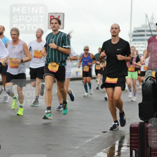 13.09.2026 - Kiel Lauf Andreas Tolksdorf http://msf.ph/oto/10401296 13.09.2026 10:59:25 Kiellinie 38, 354, 7078 meine-sportfotos.de