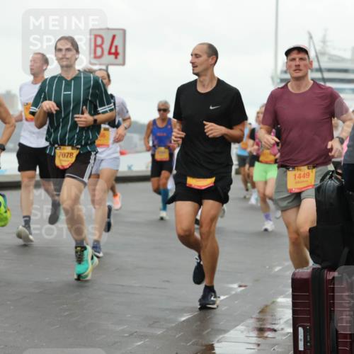 13.09.2026 - Kiel Lauf Andreas Tolksdorf http://msf.ph/oto/10401302 13.09.2026 10:59:25 Kiellinie 5894, 7078, 4, 1449 meine-sportfotos.de