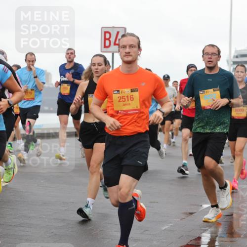 13.09.2026 - Kiel Lauf Andreas Tolksdorf http://msf.ph/oto/10401377 13.09.2026 10:59:31 Kiellinie 2270, 9, 98, 7626, 4, 38, 2516, 39, 8000 meine-sportfotos.de