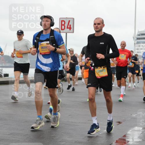 13.09.2026 - Kiel Lauf Andreas Tolksdorf http://msf.ph/oto/10401407 13.09.2026 10:59:34 Kiellinie 38, 526, 4, 38, 968, 1166, 3 meine-sportfotos.de