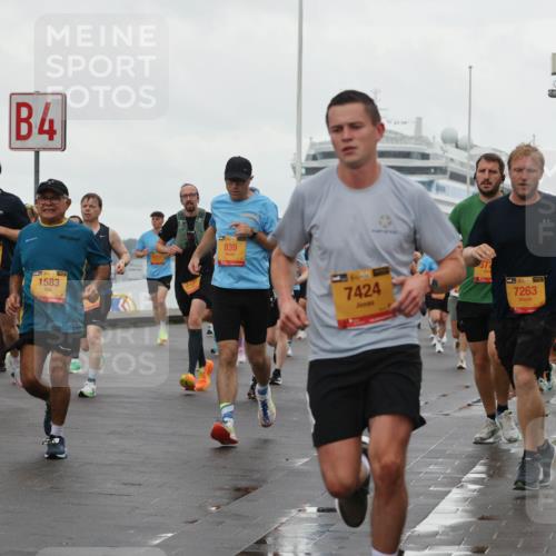 13.09.2026 - Kiel Lauf Andreas Tolksdorf http://msf.ph/oto/10401487 13.09.2026 10:59:38 Kiellinie 4, 6915, 1583, 345, 839, 139, 7424, 37, 39, 7263, 9631 meine-sportfotos.de