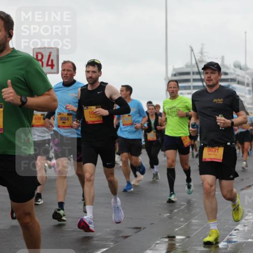 13.09.2026 - Kiel Lauf Andreas Tolksdorf http://msf.ph/oto/10401523 13.09.2026 10:59:40 Kiellinie 3457, 4, 38, 3721, 4, 630, 9884, 16, 9631, 10416 meine-sportfotos.de