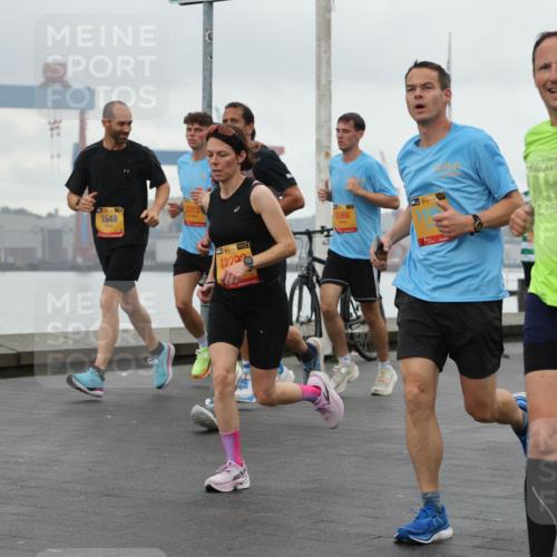 13.09.2026 - Kiel Lauf Andreas Tolksdorf http://msf.ph/oto/10401566 13.09.2026 10:59:43 Kiellinie 1548, 3313, 38, 1220, 6366, 38, 2, 195, 428, 38, 663 meine-sportfotos.de