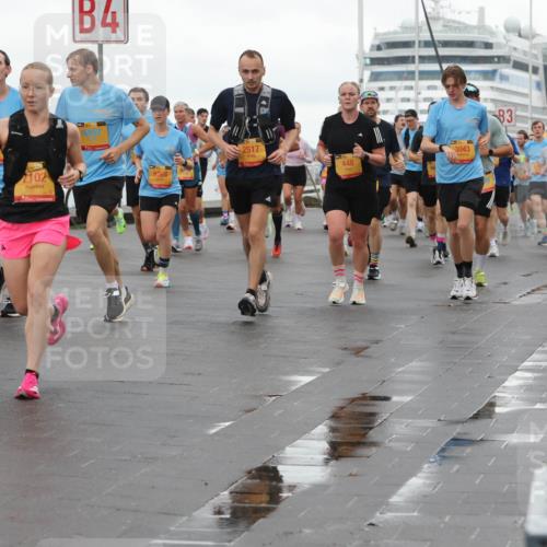 13.09.2026 - Kiel Lauf Andreas Tolksdorf http://msf.ph/oto/10401580 13.09.2026 10:59:54 Kiellinie 4, 102, 5364, 2517, 448, 3043, 83 meine-sportfotos.de